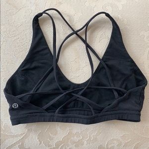 Lululemon Free to Be bra
